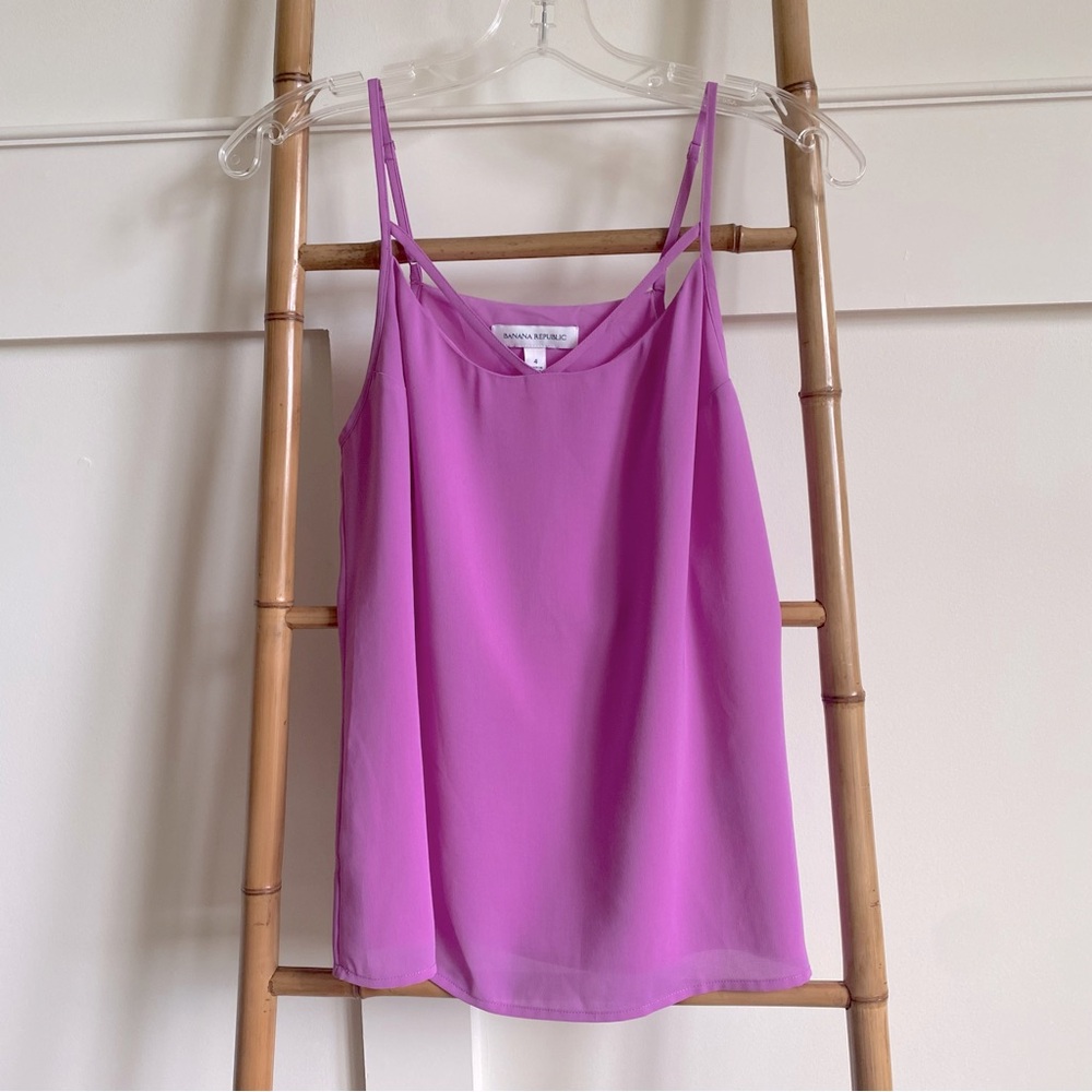 Women’s Banana Republic Tank in Pink.